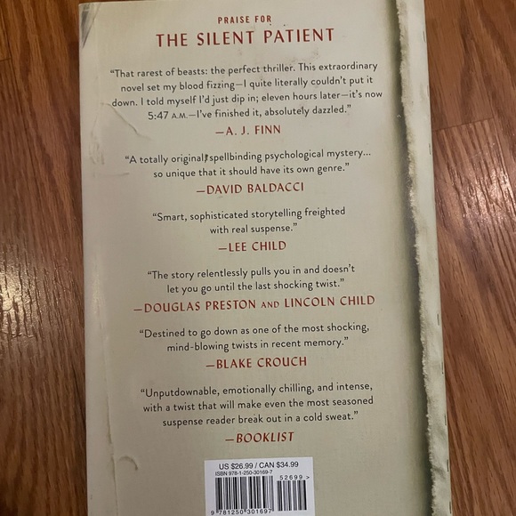 The Silent Patient. In good condition. No tear. No damage. - Picture 2 of 2